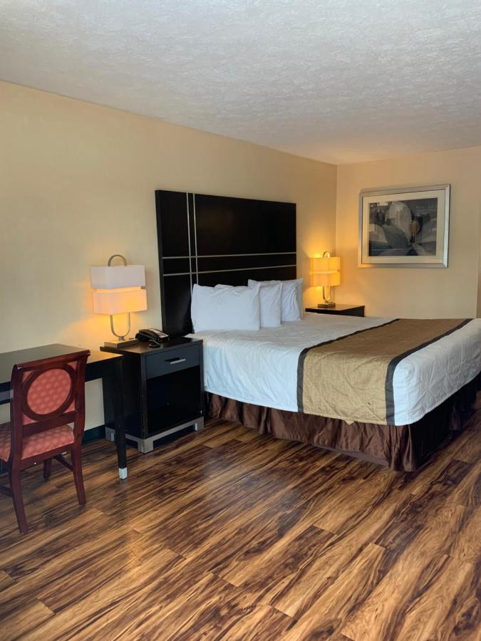 Country Hearth Inn & Suites Картърсвил Екстериор снимка