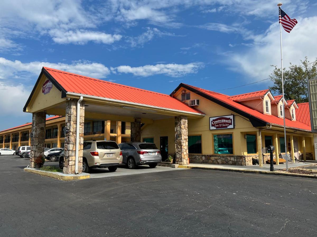 Country Hearth Inn & Suites Картърсвил Екстериор снимка