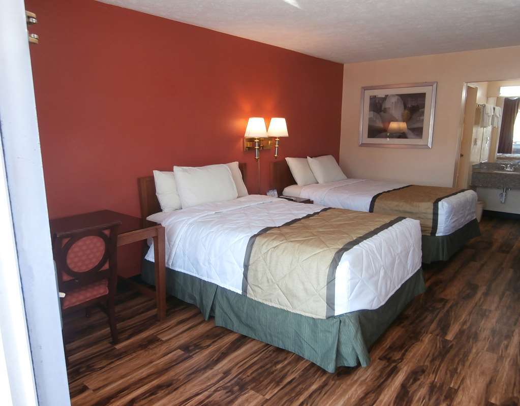 Country Hearth Inn & Suites Картърсвил Стая снимка